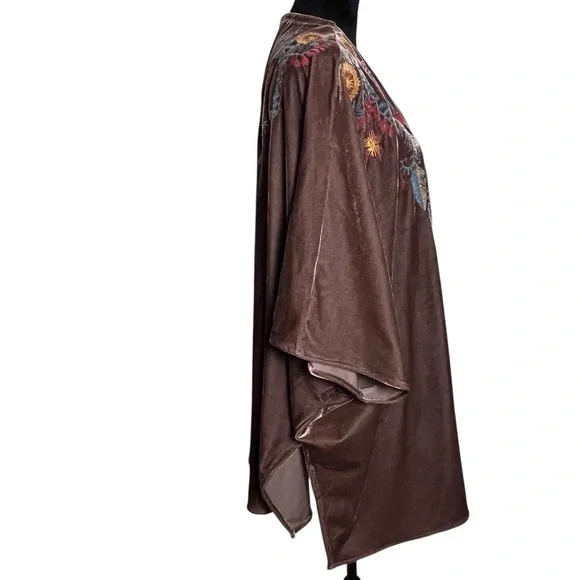 Umgee Embroidered Velvet Kimono Cover Up S/M Boho Floral Velvet Duster - Picture 4 of 8